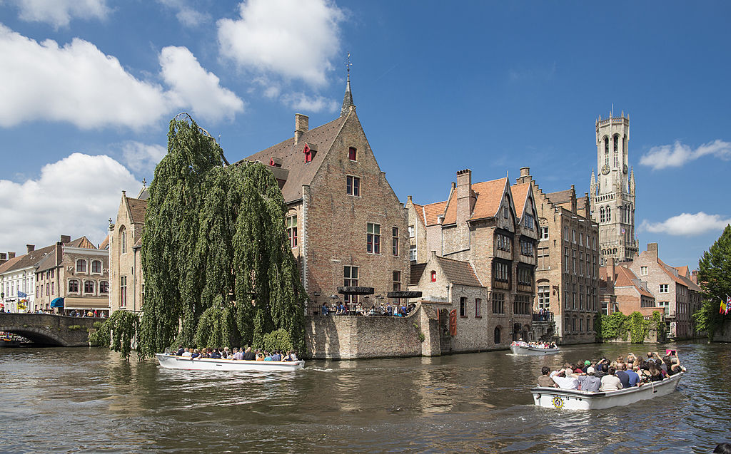 BRUGES, BELGIUM - JUNE 30: A view over the Djiver at the houses of Wollestraat on June 30, 2013 in Bruges, Belgium. (Photo by Thomas Imo/Photothek via Getty Images)