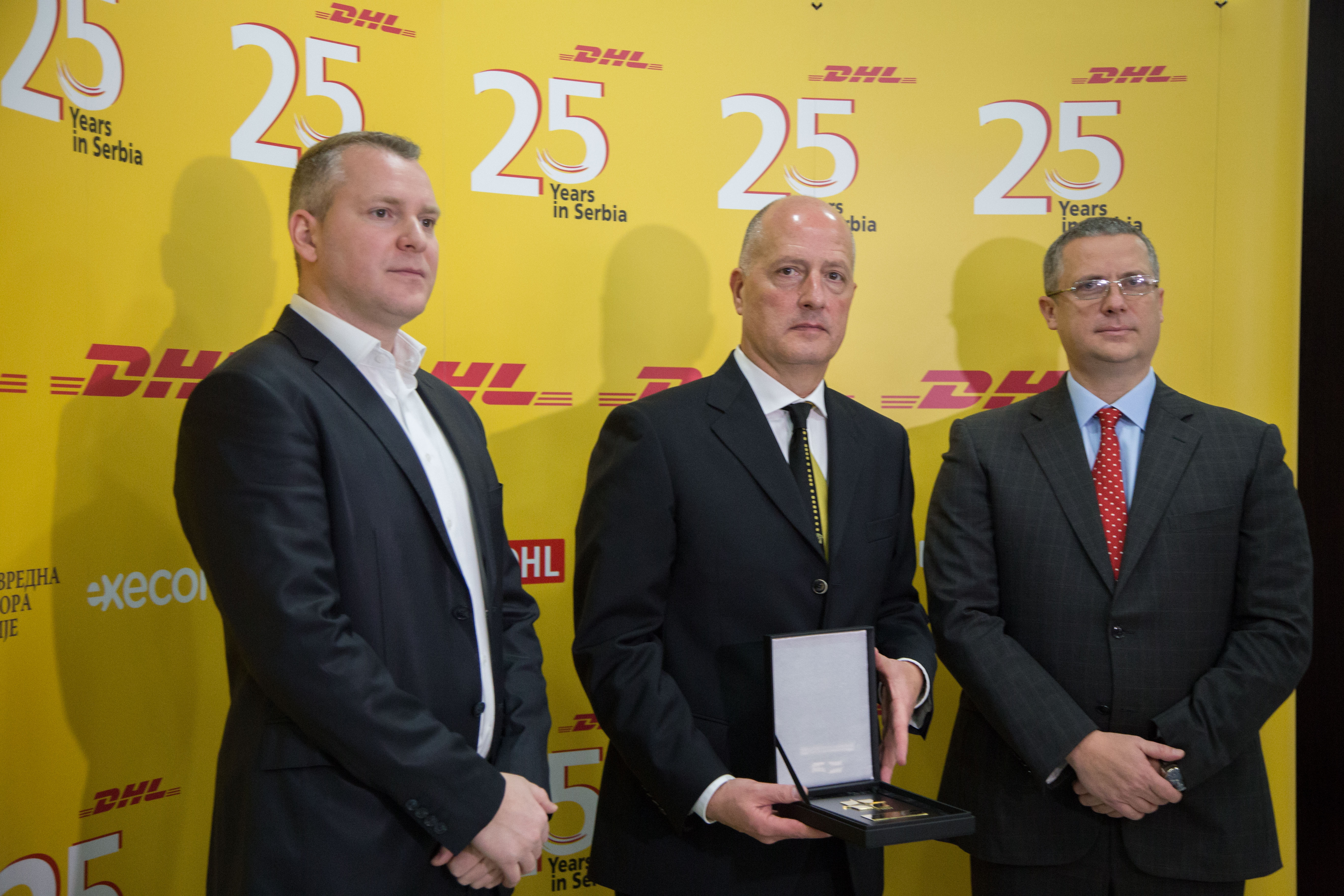 Milan Tešić, COO Excecom-a, Darko Babić, direktor DHL Srbija i Milan Vranić, generalni menadžer PKS