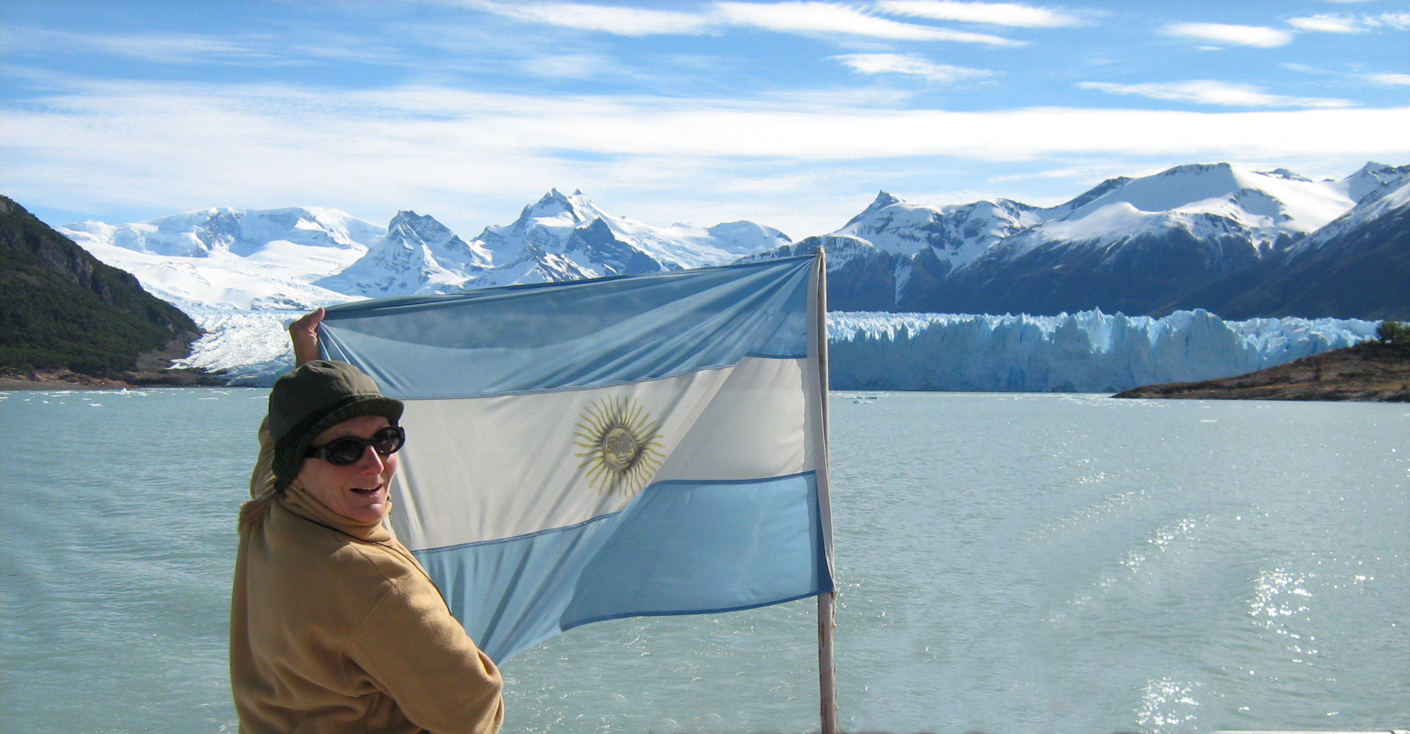 161. Patagonija. Na jezeru Argentino ispred glecera Perito Moreno