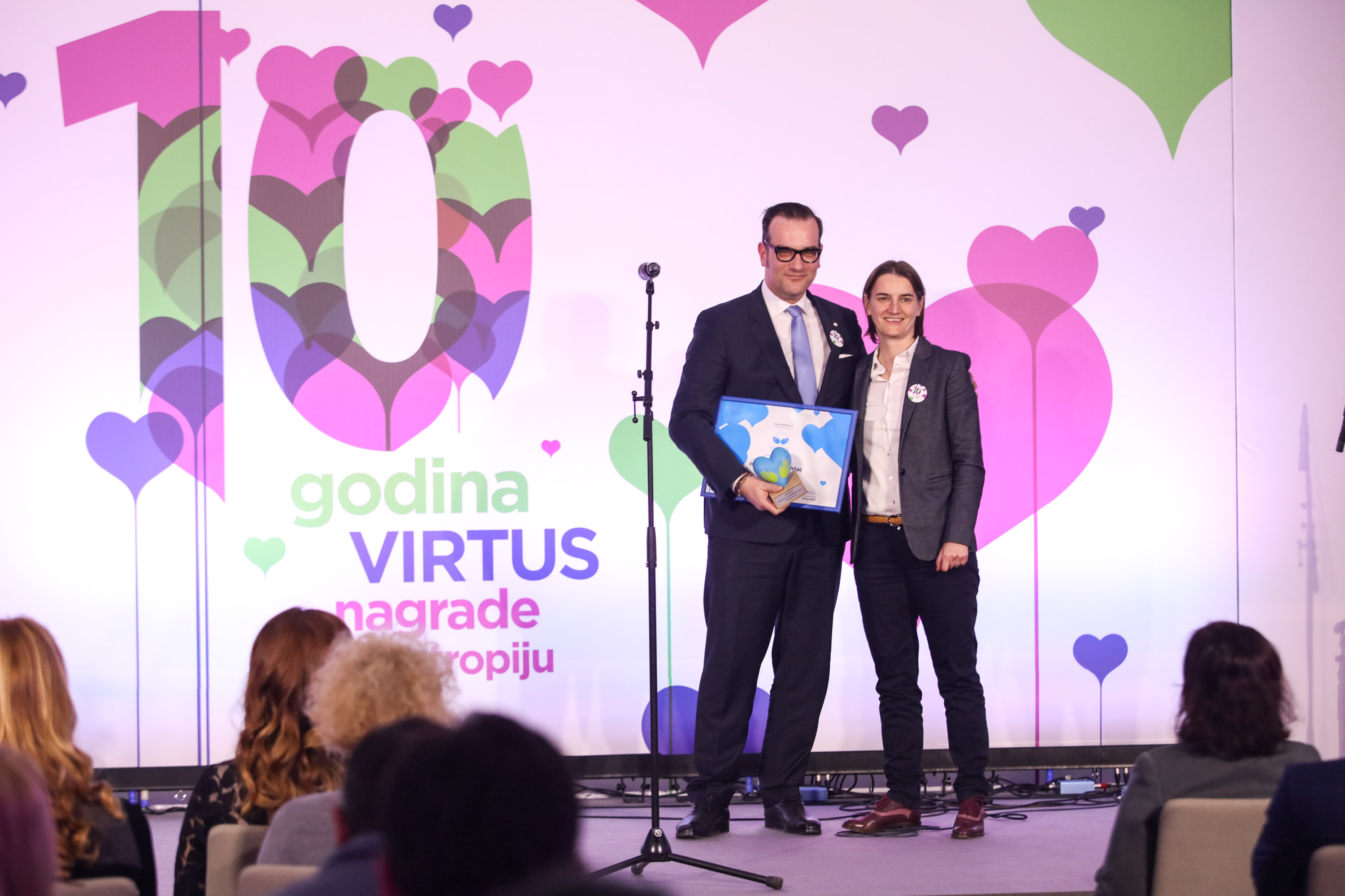 Ronald Seeliger i Ana Brnabic na dodeli glavne Virtus nagrade