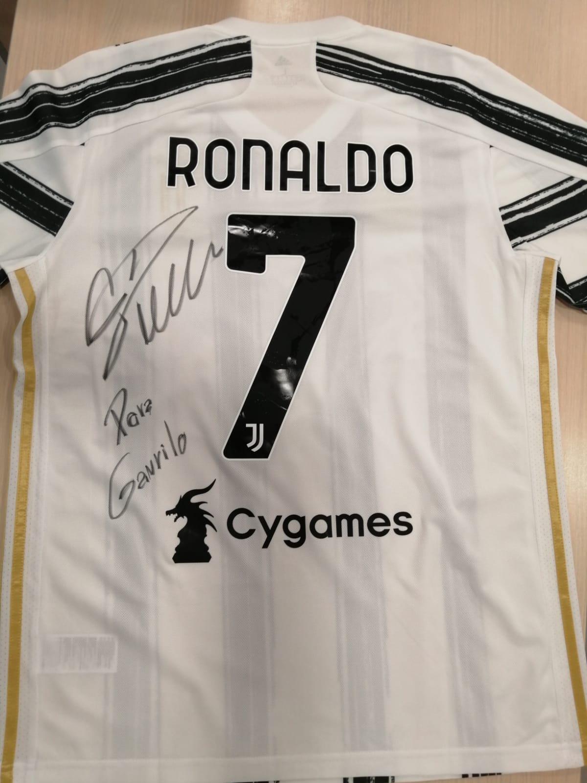 Ronaldo signed jersey juventus deals