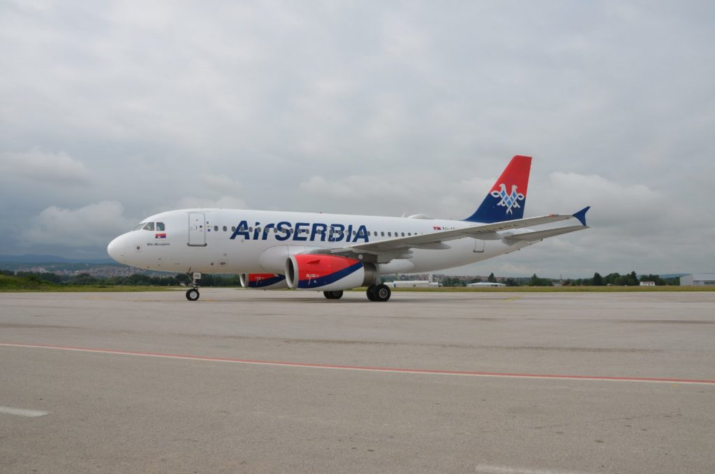 Аэропорт шереметьево air serbia. Авиакомпания сербские авиалинии. Аир сербия самолеты. Аир сербия рейсы. Аир сербия рейсы.
