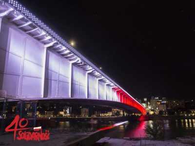 Symbols of Belgrade in the colors of the Polish flag in honour of the anniversary of the “Solidarity” movement