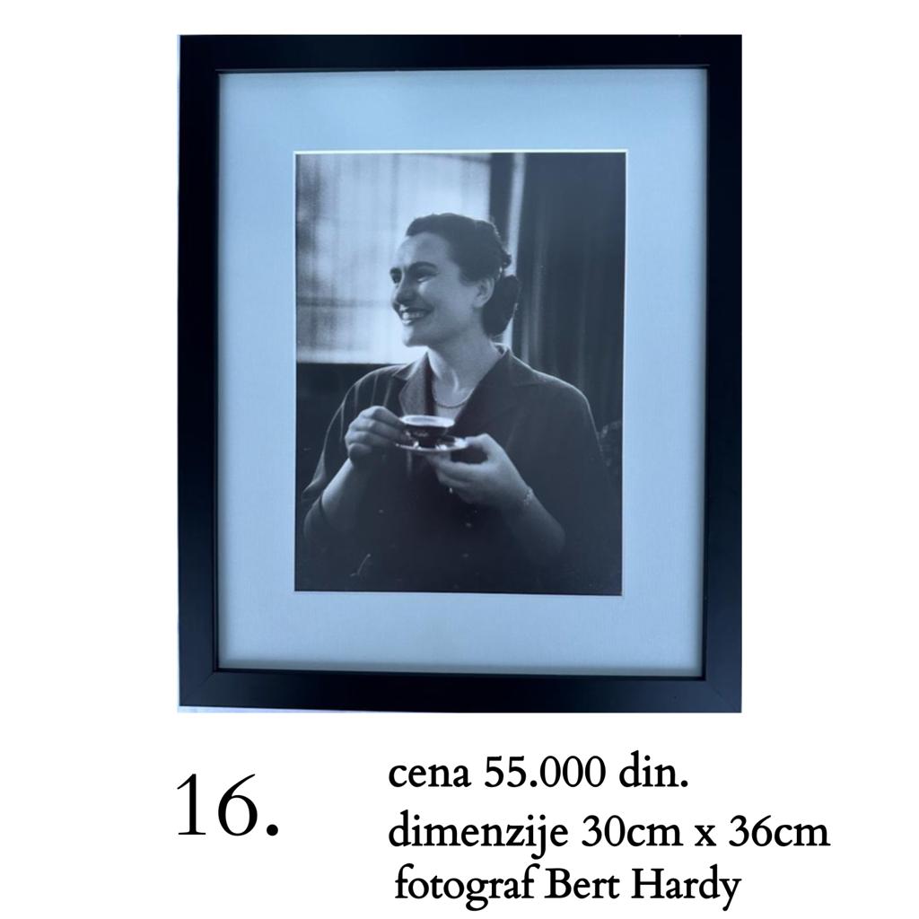 DiplomacyAndCommerce - Exclusive Auction of Authentic Photographs of Jovanka Broz 16
